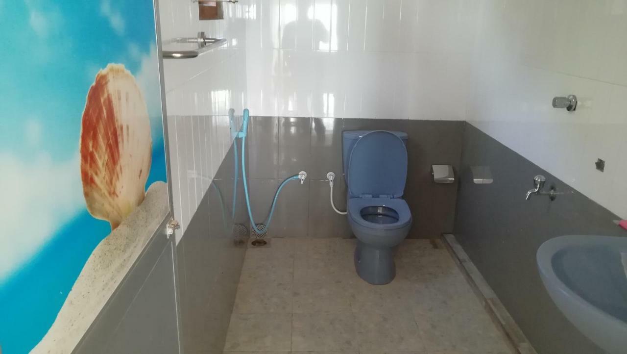 Kiralawella Beach Inn Matara Ngoại thất bức ảnh
